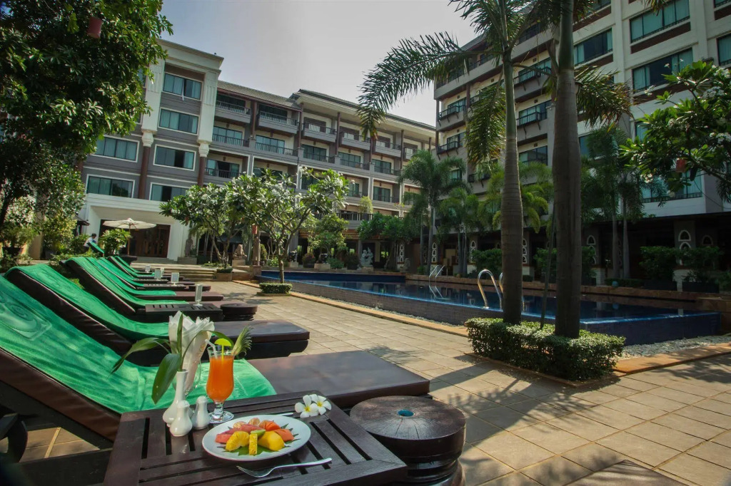 Royal Empire Hotel