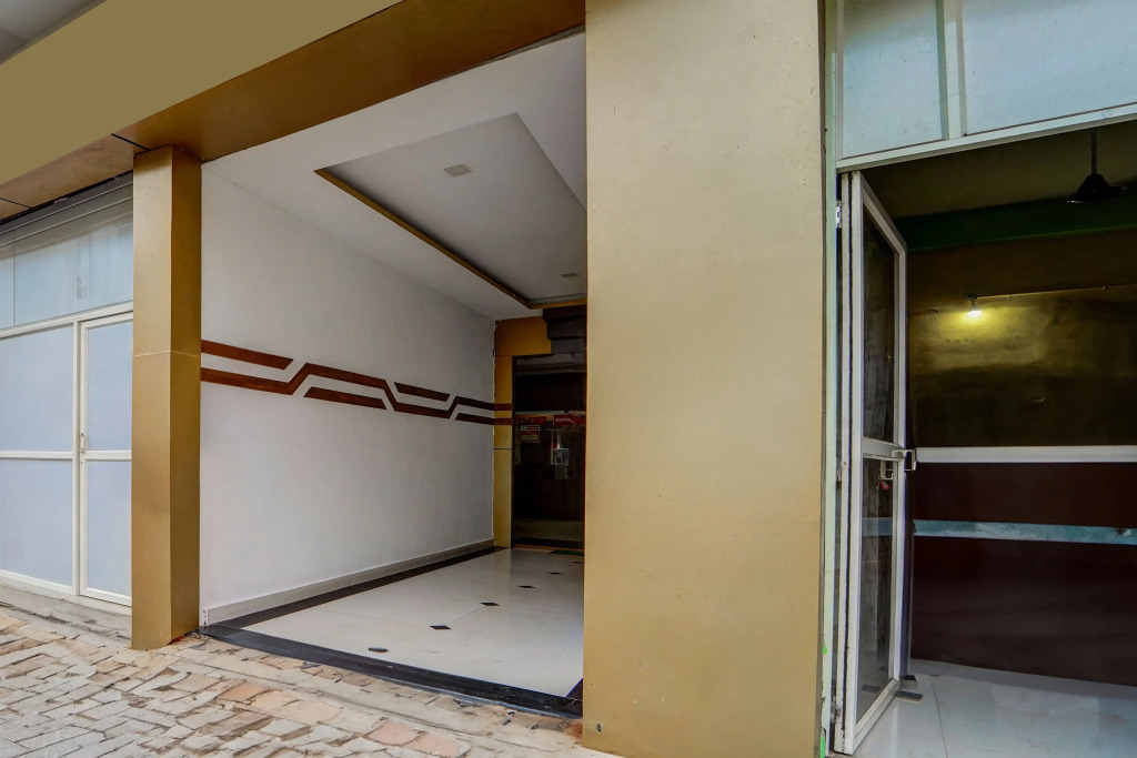 Hotel O Kottayam Near Caritas Hospital
