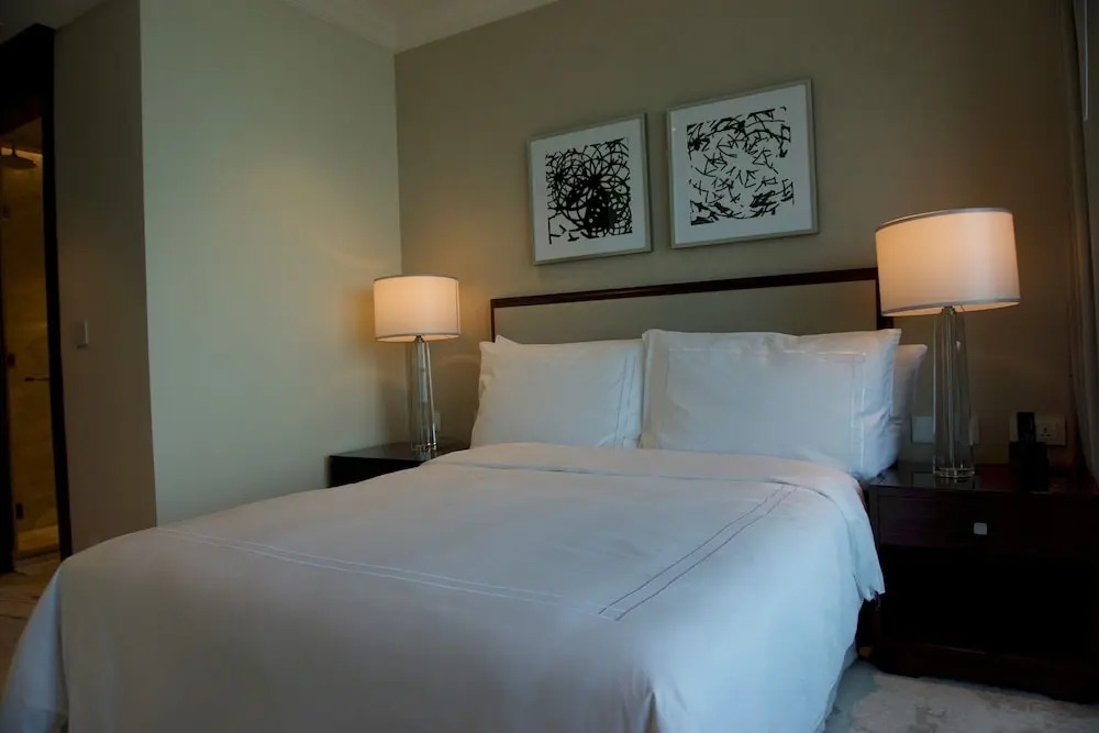 Ultimate Luxury & Views at the Fountains Dubai
