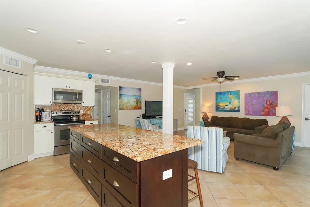 Lighthouse Lagoon Apartment 5