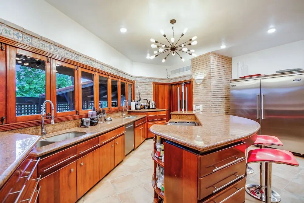 5-star villa for rent in Moroccan-style