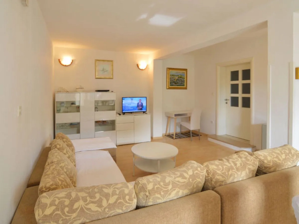 Apartment Klarić Ammoudi 25978