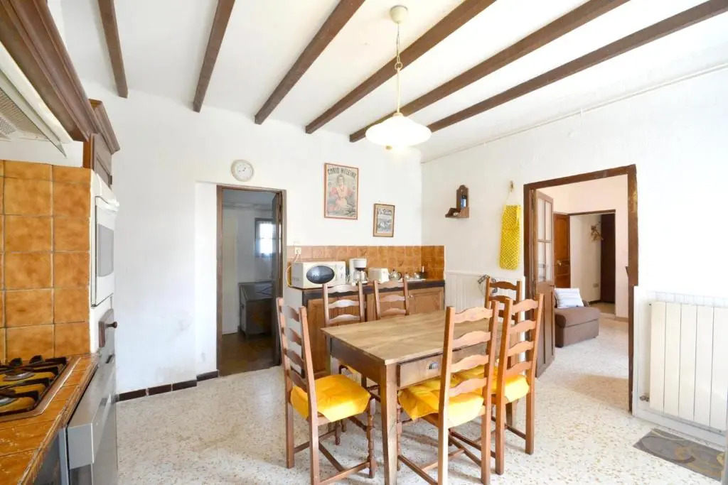Charmante maison en Camargue avec piscine partagée
