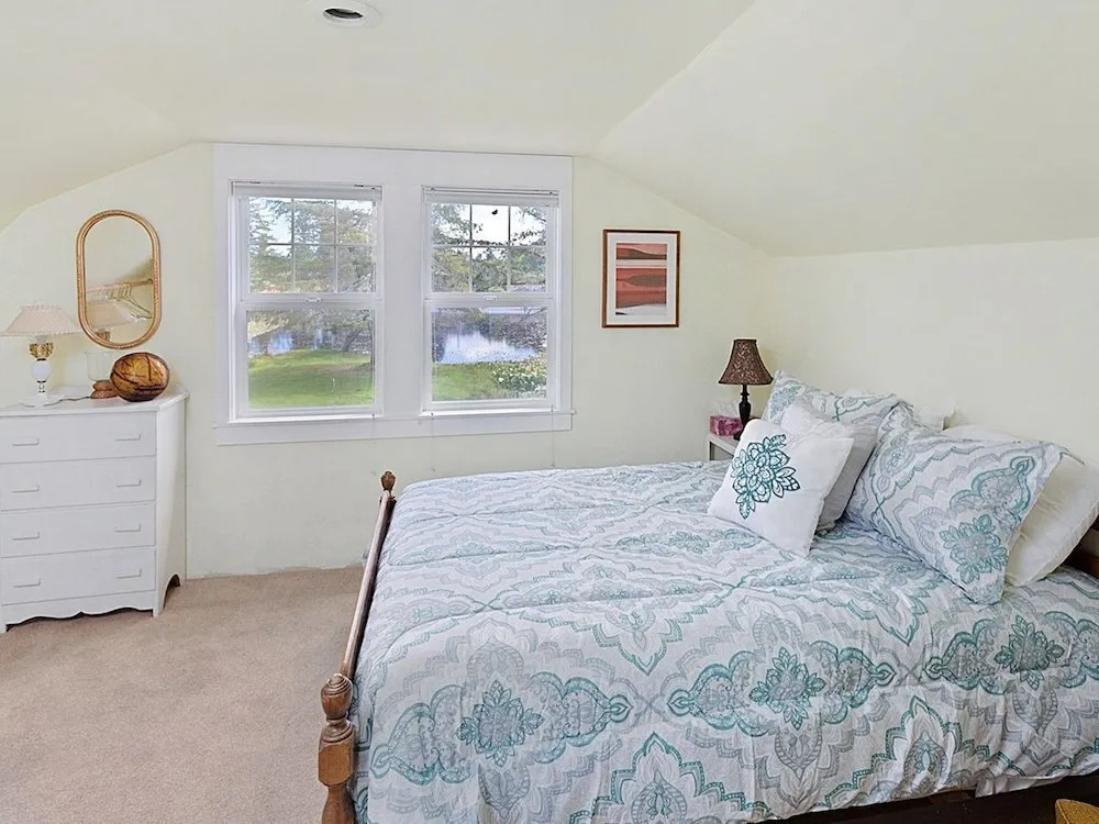 Clatsop Lake House 2 Bedrooms 1 Bathroom Home