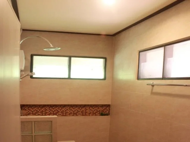 Bangrak Pier Bungalow