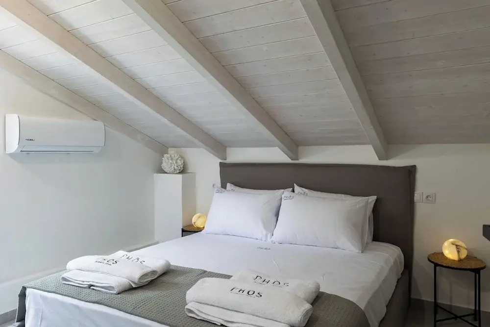 Phos Maisonettes Nikiana