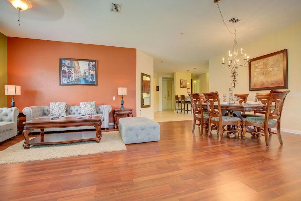 Stylish Condo at Vista Cay Resort Minutes to WDW