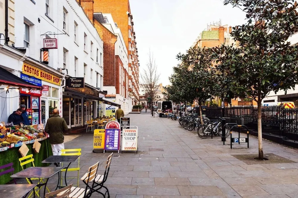 Bright and Modern Apartment in the Heart of Westbourne Grove Between Notting Hill and Bayswater