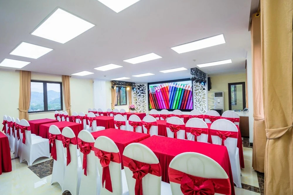 Dinh Gia Hotel
