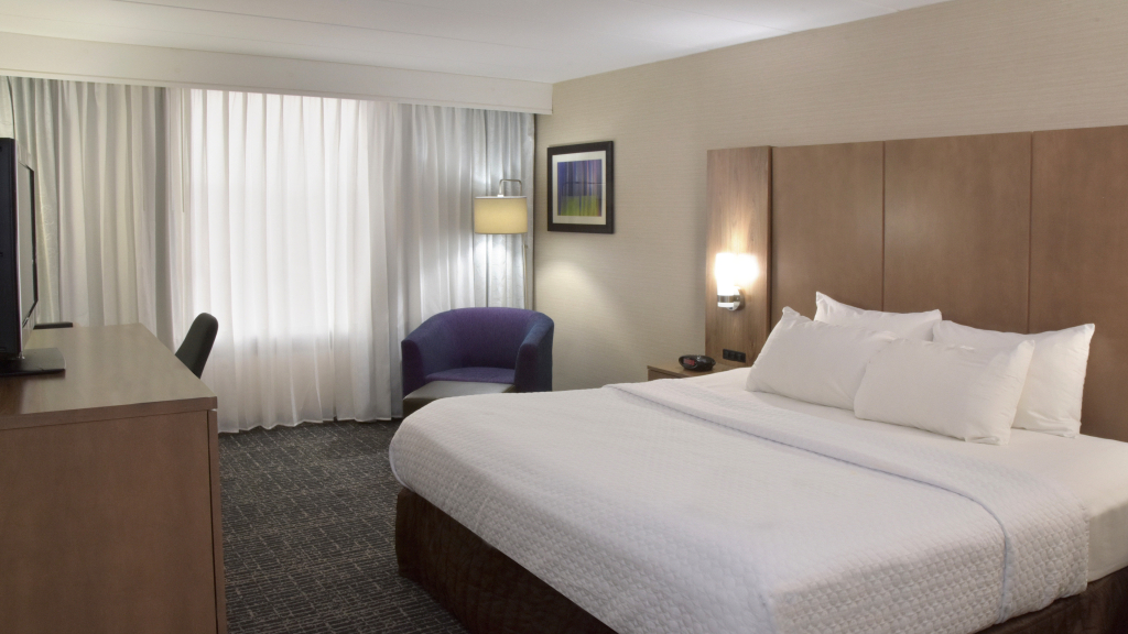 Crowne Plaza Cleveland Airport by IHG