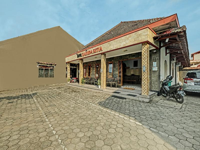 91417 Garuda Setia Hotel