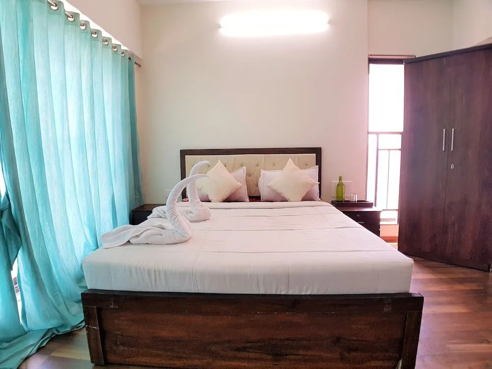 HexHomes Kandivali