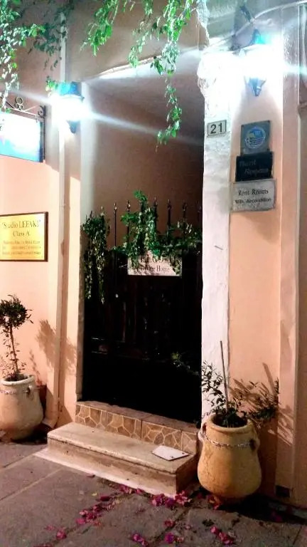 Studio Lefaki