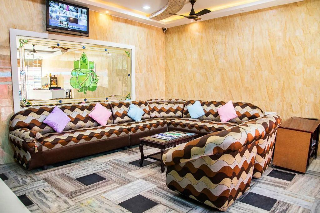 Ulo Akash Inn