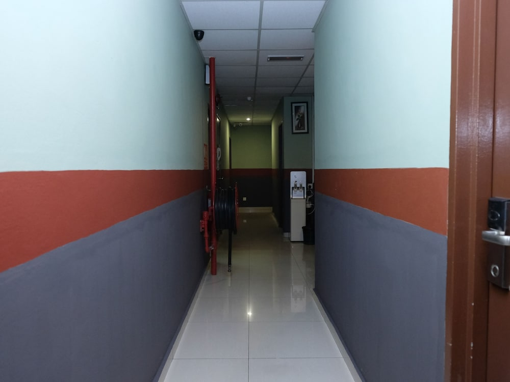 Hotel De Tees, Masai Utama