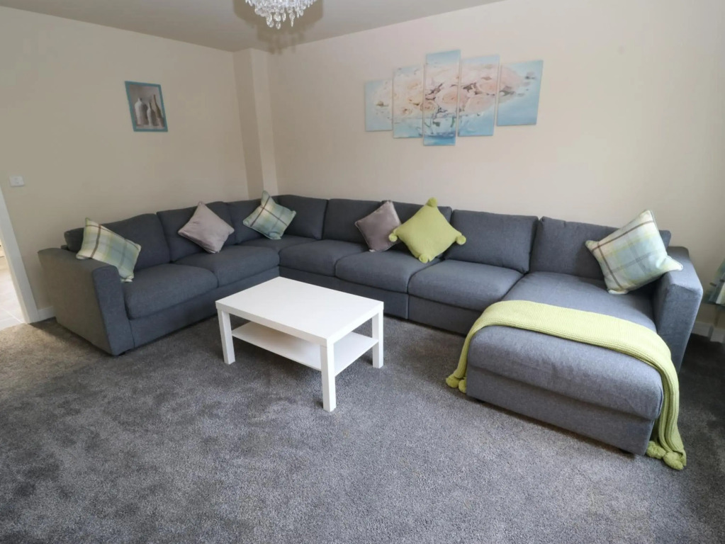 Modern Town House Shepley