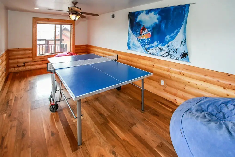 Castle Glen Chalet-1845 by Big Bear Vacations