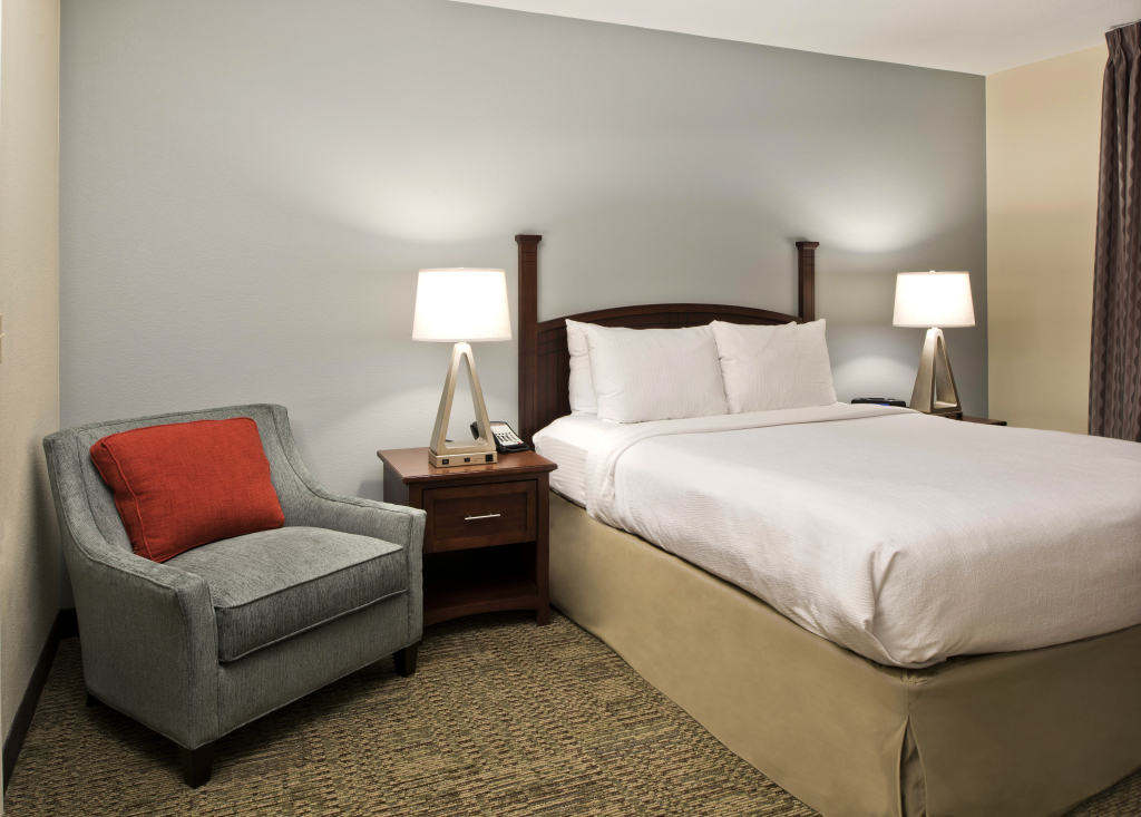 Staybridge Suites - Charlotte Ballantyne by IHG
