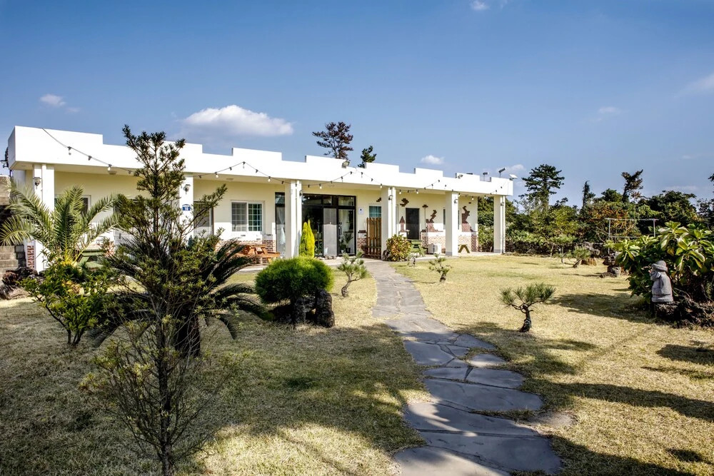 Yajasu Jeju