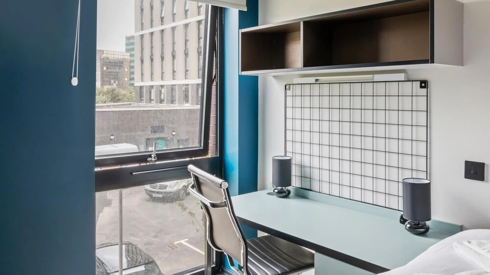 High end Executive Studio
