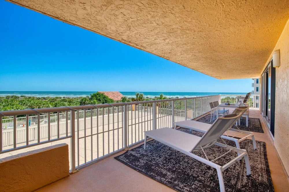 New Smyrna Luxury Beachfront Condo Pool Hot Tub