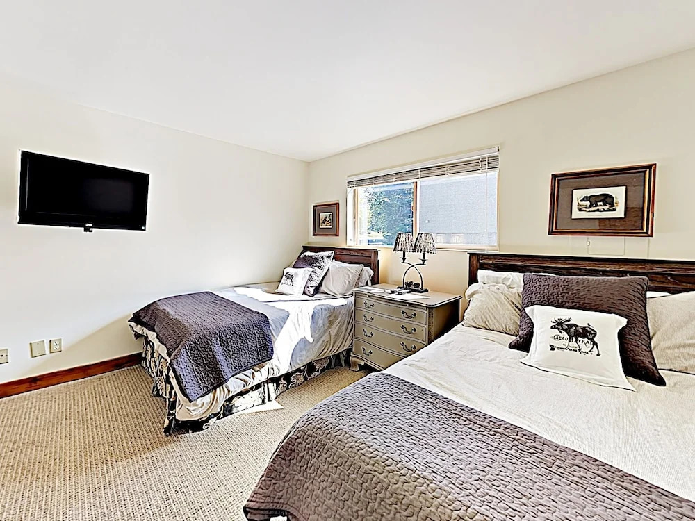 New Listing! Renovated W/ Spa - Near Skiing 2 Bedroom Condo