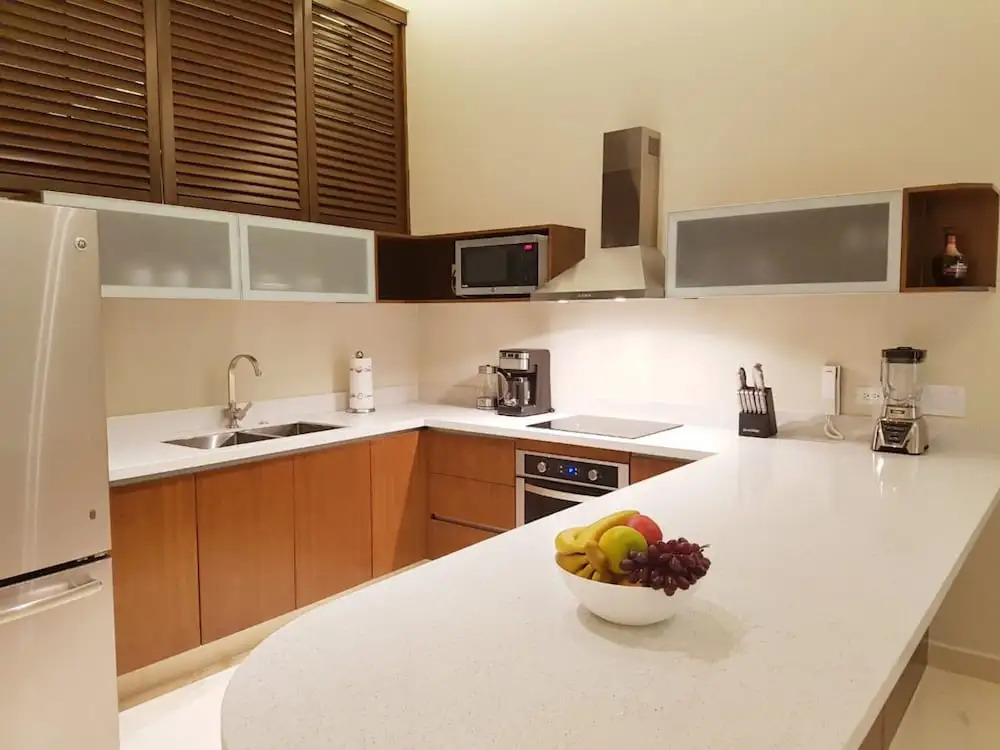 Brand New 1 BR Condo with jungle view by Happy Address