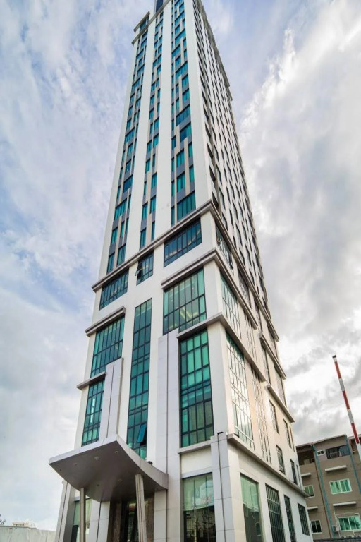 Lumen Bangkok Srinakarin