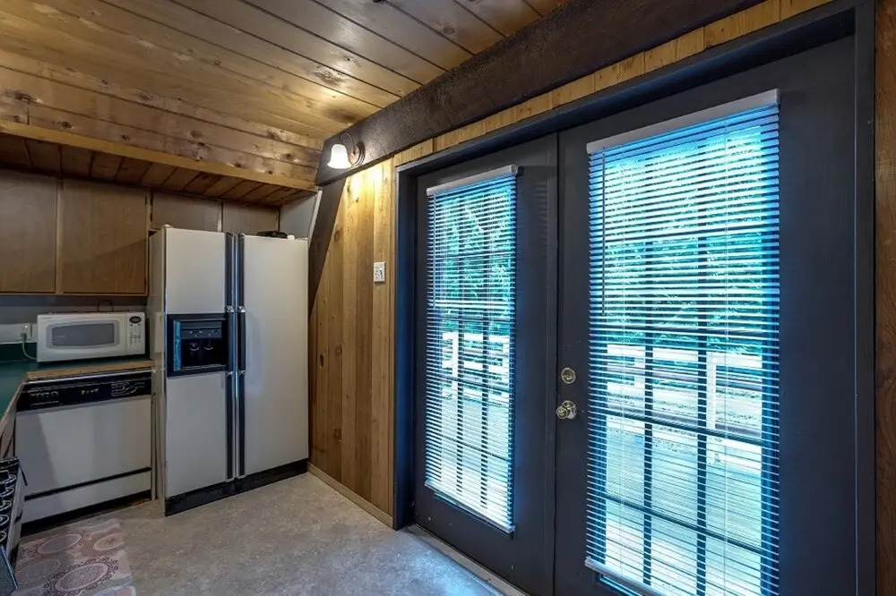 05MBH - Economical - WiFi - Pets Ok - F/P - D/W - Sleeps 2