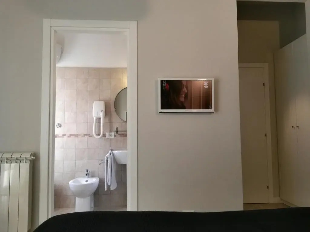 Bed & Breakfast 3Under