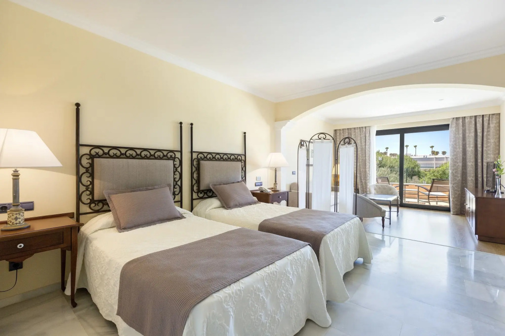 Hipotels Barrosa Palace & Spa