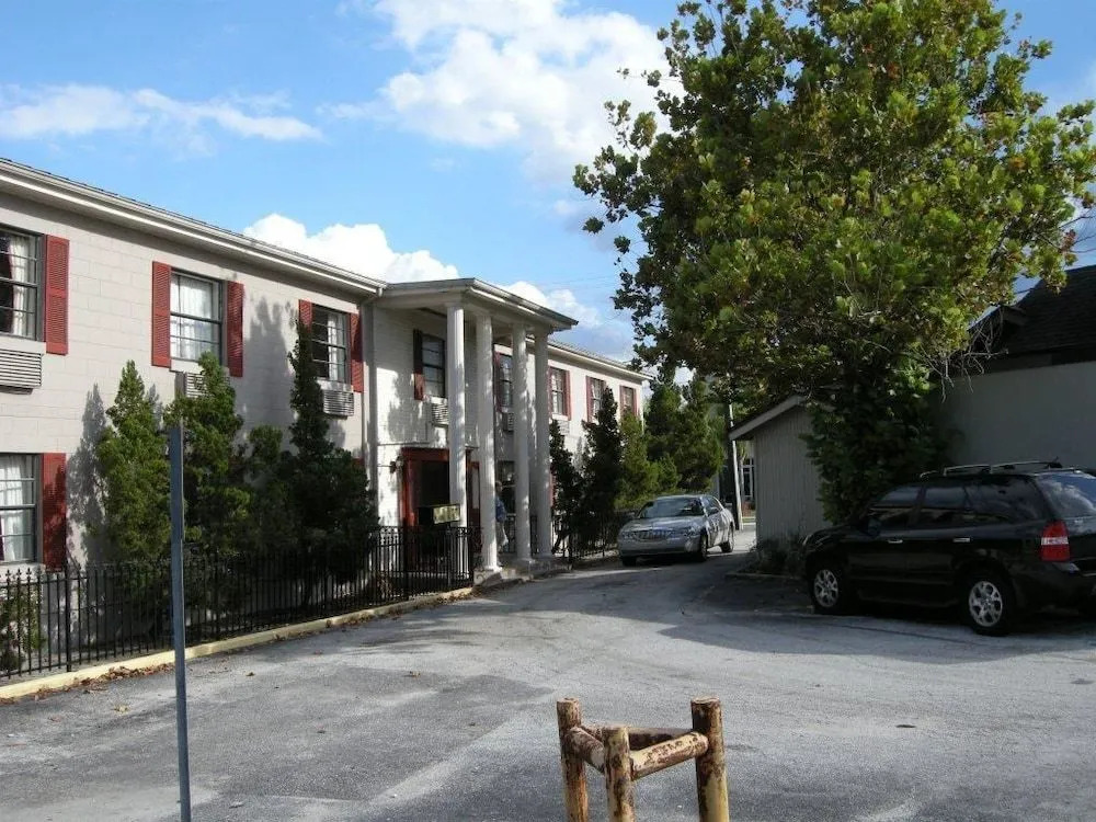 Relax Inn Lakeland