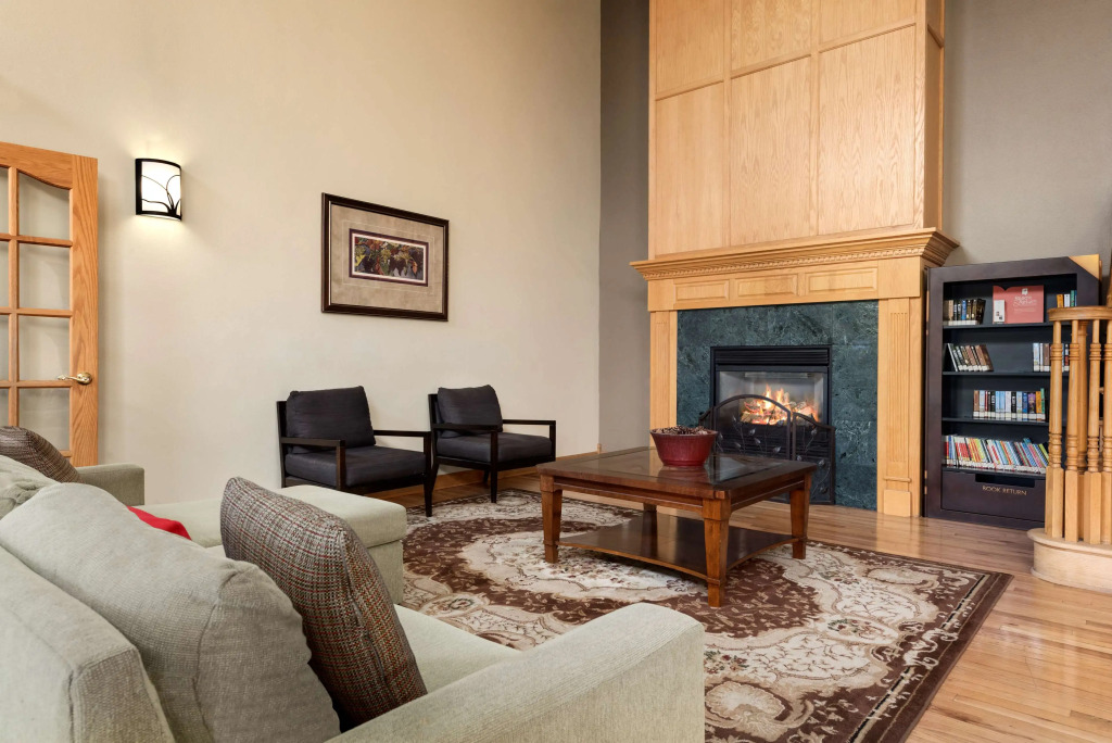 Country Inn & Suites by Radisson, Milwaukee Airport, WI