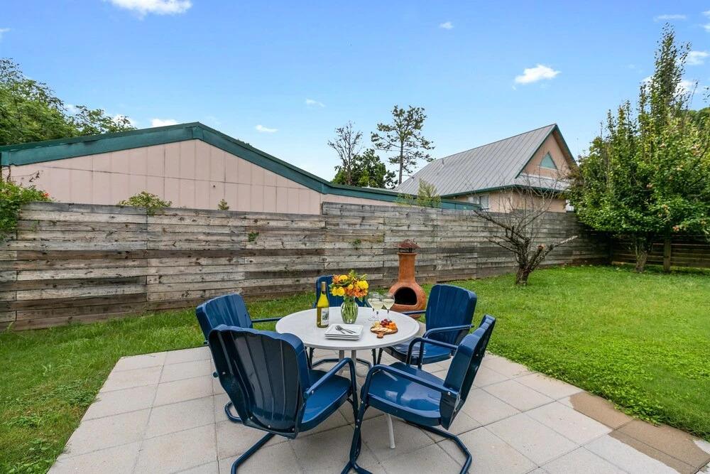 New! Luxury Home 3blck From Main St W/firepit