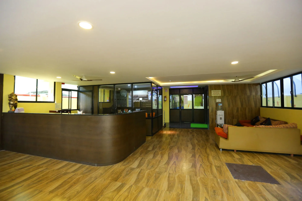 Season 4 Residences -Thiruvanmiyur Near Tidel park Apollo Proton cancer center and IIT Madras Research Park