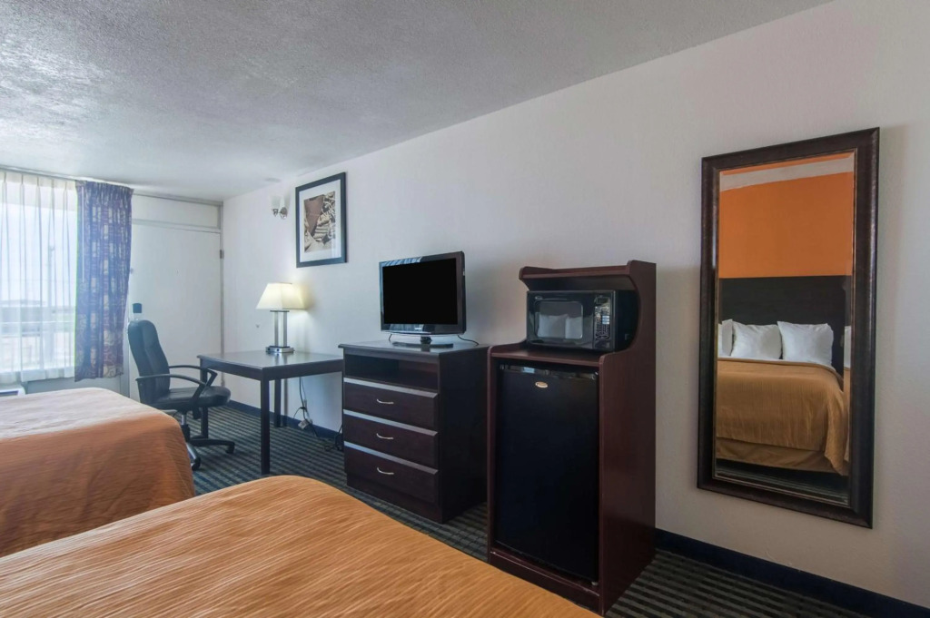 Motel 6-Liberal, KS
