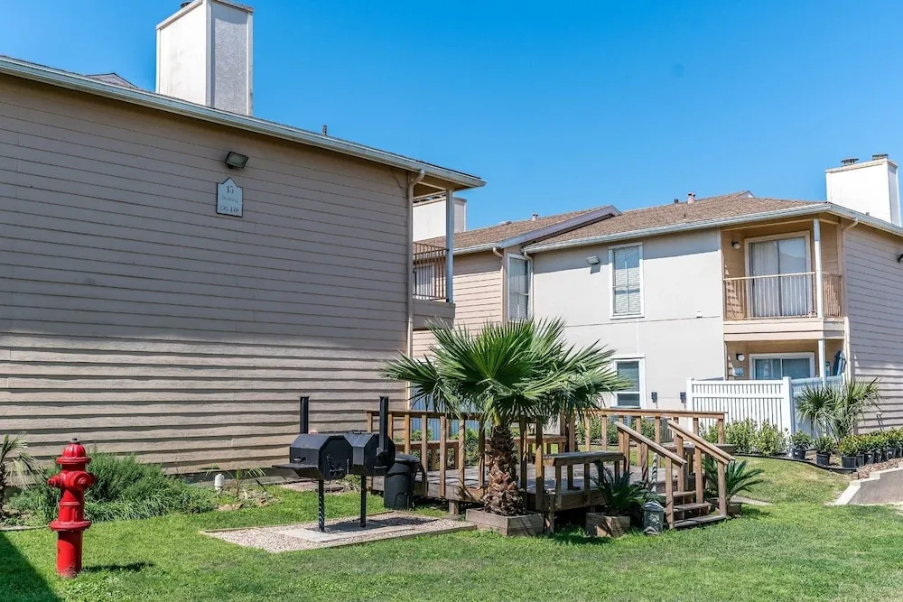 Seawall Escape - 2 Br Home