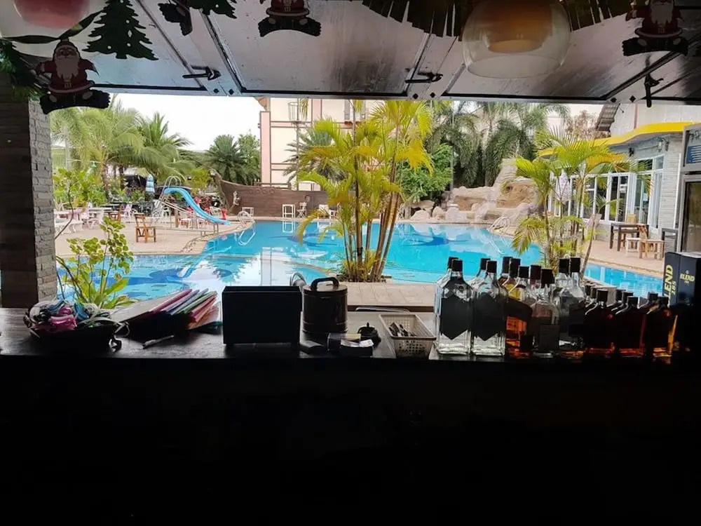 Ruysuk Hotel & Swimming Pool