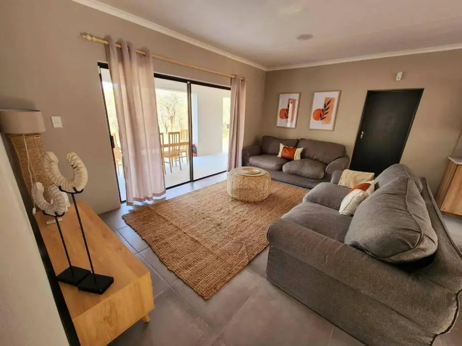 2 Bedroom Bush Villa close to the Kruger