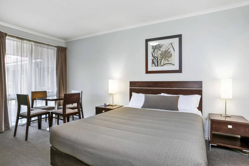 Elm Tree Motel