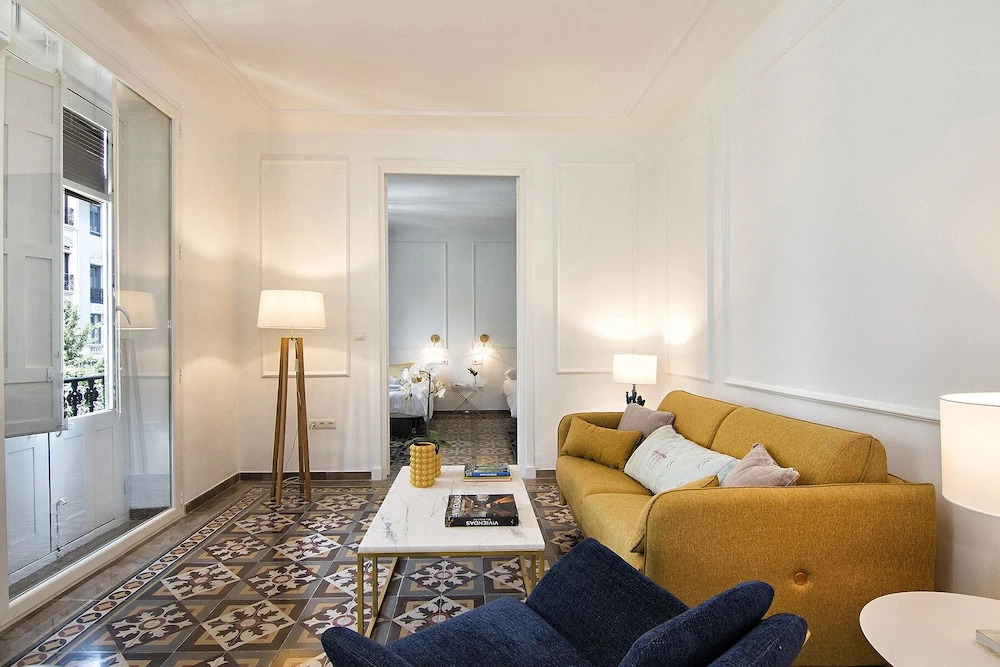 Bright and Elegant 3BR Exclusive Retreat