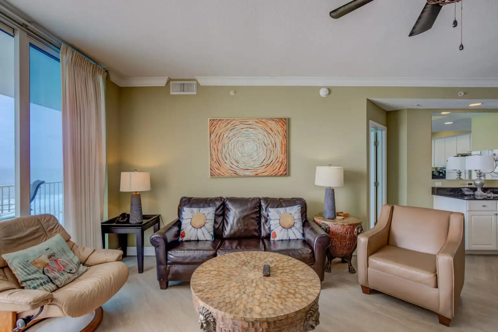 Beachfront condo in the heart of Gulf Shores