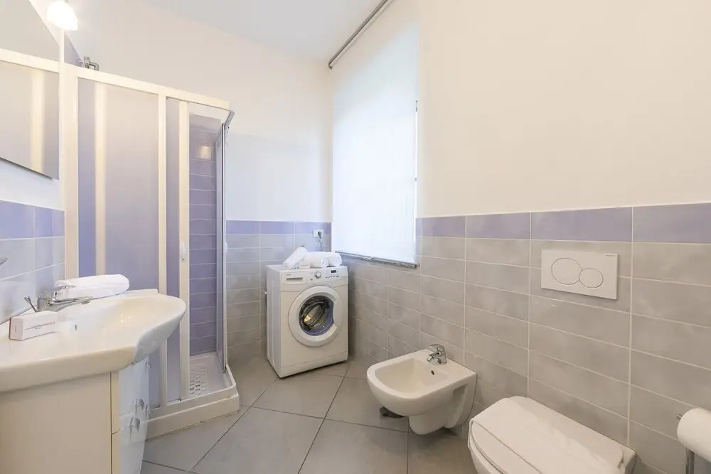 Casa Al Vicolo Di Ranco 50mt From Beach - Happy Rentals