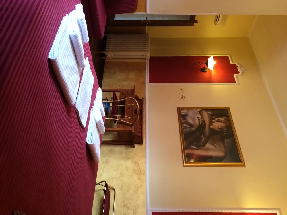 Tamaras Suites