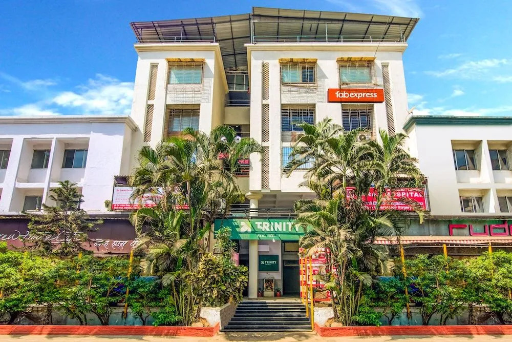 Fabhotel Saim Pride