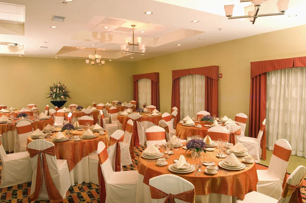 Holiday Inn Express & Suites Greenville-I-85 & Woodruff Rd by IHG