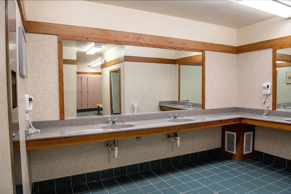 Spring Valley Inn