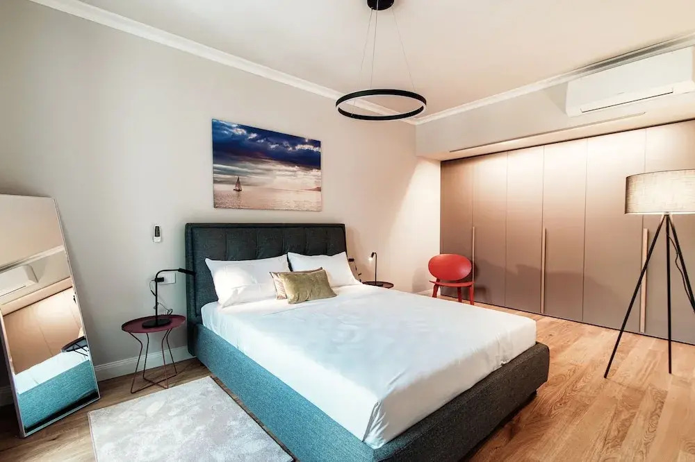 Marinetti Suite 7