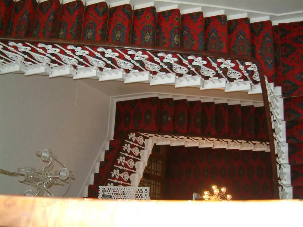 Terrace hotel