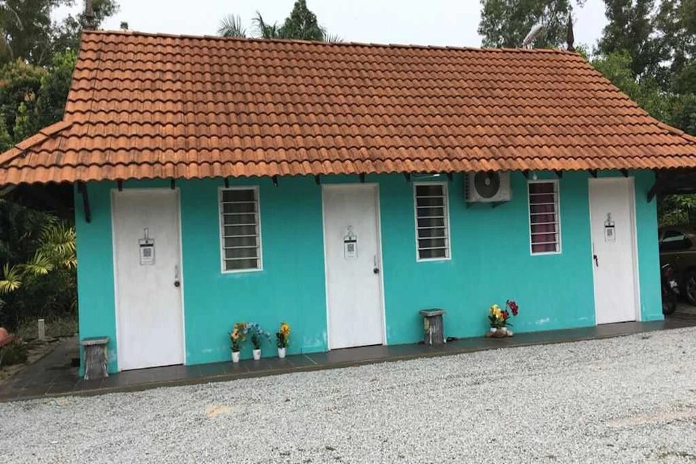 OYO Homes 90590 Mazhomestay